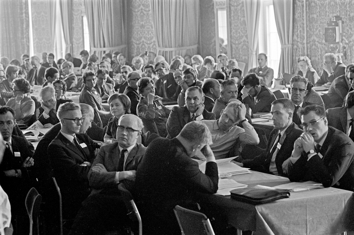Serie. Venstres landsstyre i Sandefjord..
Fotografert 1970.




