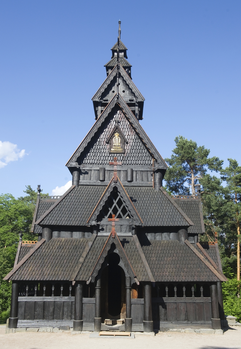 Gol stavkirke på Norsk Folkemuseum etter istandsettelsen som foregikk vinteren/våren 2012. Fotografert 20. juni 2012.