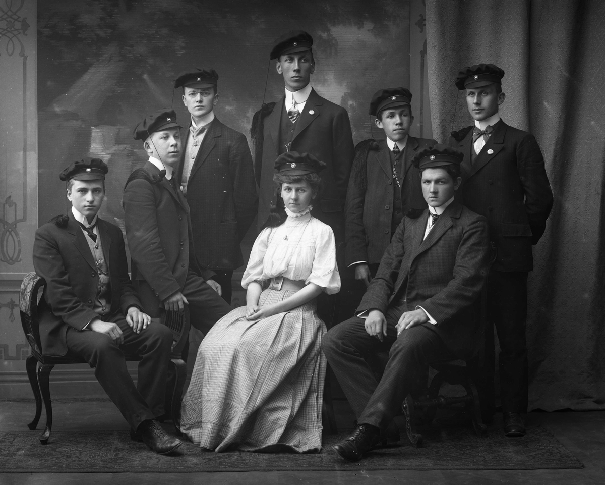 Ragna Nielsen`s skole , latiner gruppe  06.07.1909