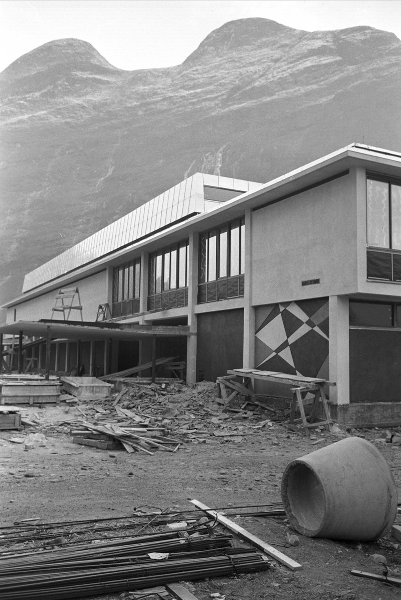 Samfunnshuset, Sunndalsøra, Sunndal 05.11.1960.