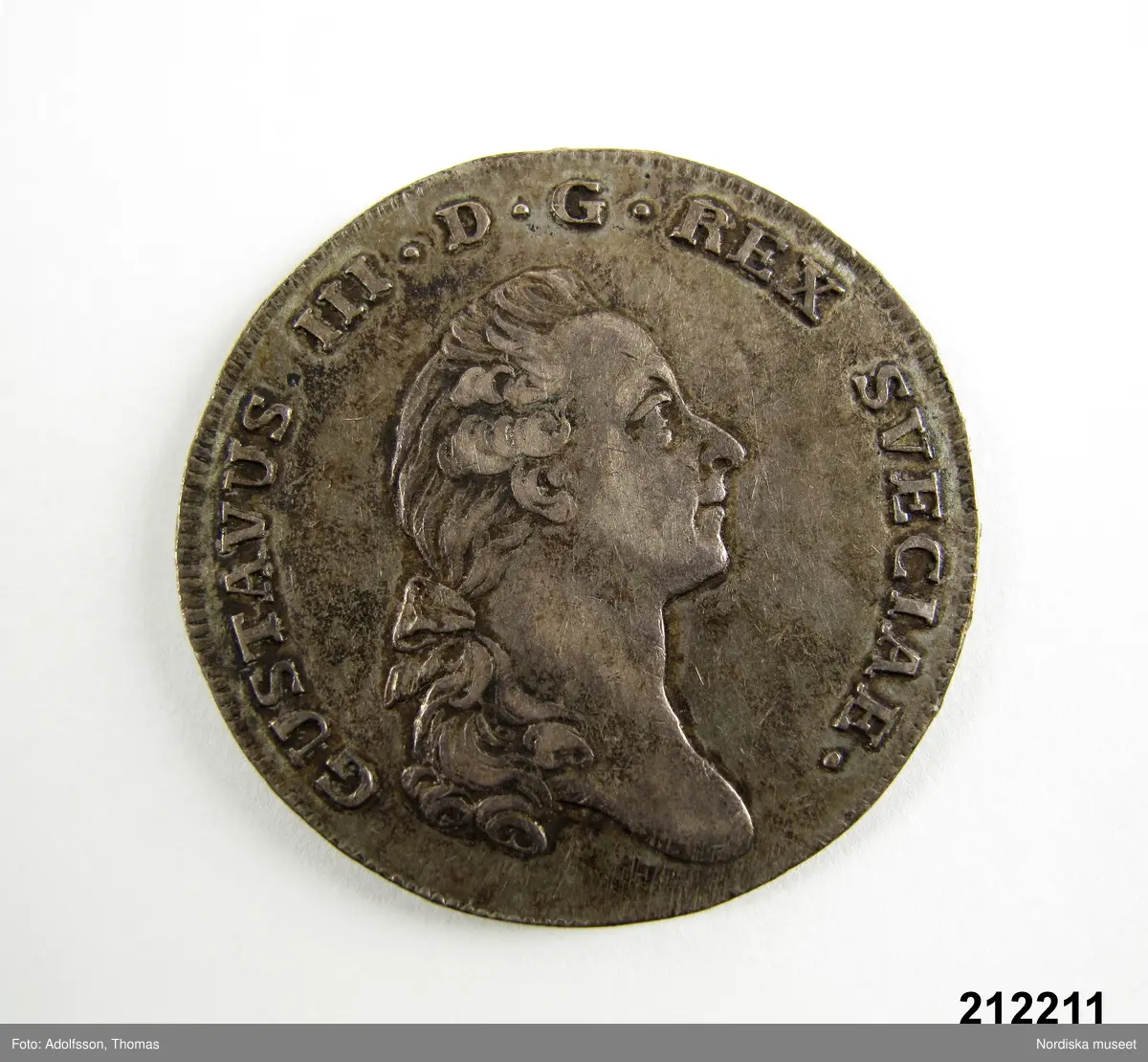 Mynt, silver, 1 riksdaler = 3 daler silvermynt, Gustav III, 1776.
/Ingrid Frankow 2008-03-11