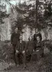 Bois Johan Persson med familj. Ungärde, Dalarna 1922.