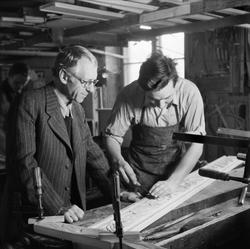 Professor Carl Malmsten, möbelformgivare och inredningsarkit