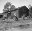 Maritsgården (Svärdsgården) i Osmundsbergs by i Boda socken, Dalarna. Parstugan från 1600-talet från sydost.