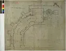 Ritning på väv över Nordiska museets huvudbyggnad. Absiden.
Bottenplan.. Plan. Abisiden, jordvåningen. 76,5x95 cm. Tusch, rött, gult och blått. Linjalritning. Osignerad.