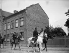 Andra Svea Artilleriregemente, Svartbäcksgatan vid kvarteret Edda, Uppsala 1900 - 1901