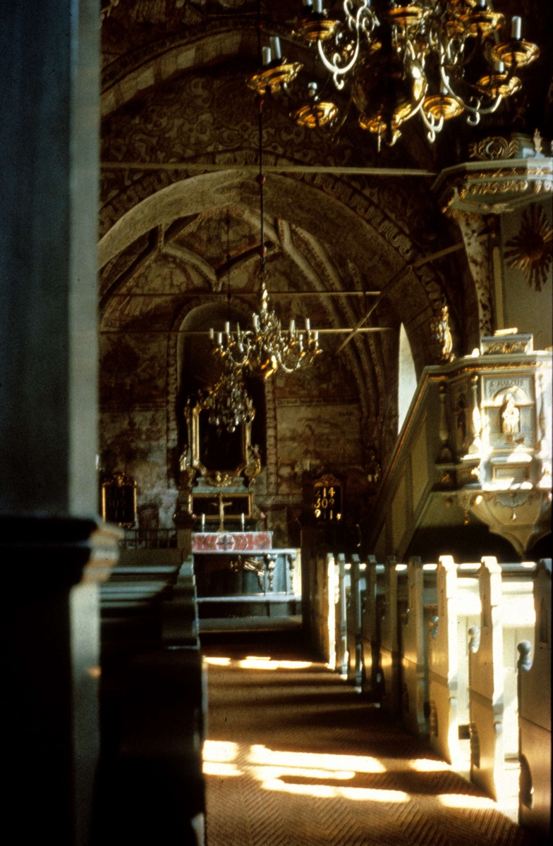 Interiör i Edsbro kyrka, Uppland 1957