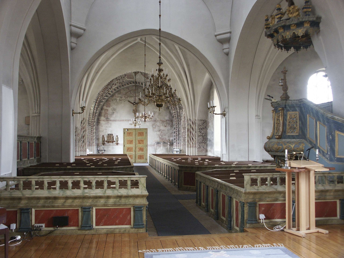 Interiör i Hållnäs kyrka, Hållnäs socken, Uppland 2006