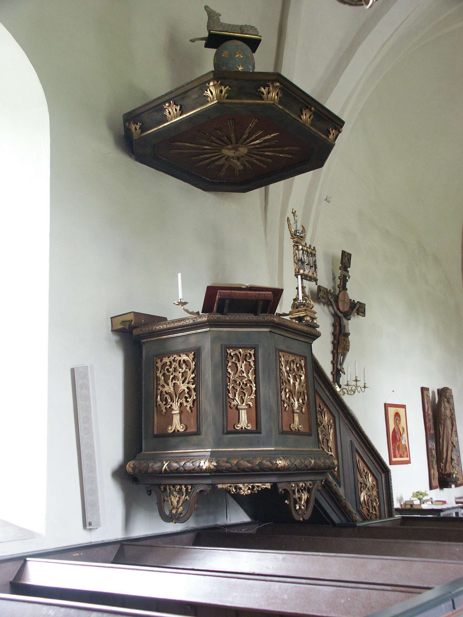Predikstolen i Östuna kyrka, Östuna socken, Uppland 2006