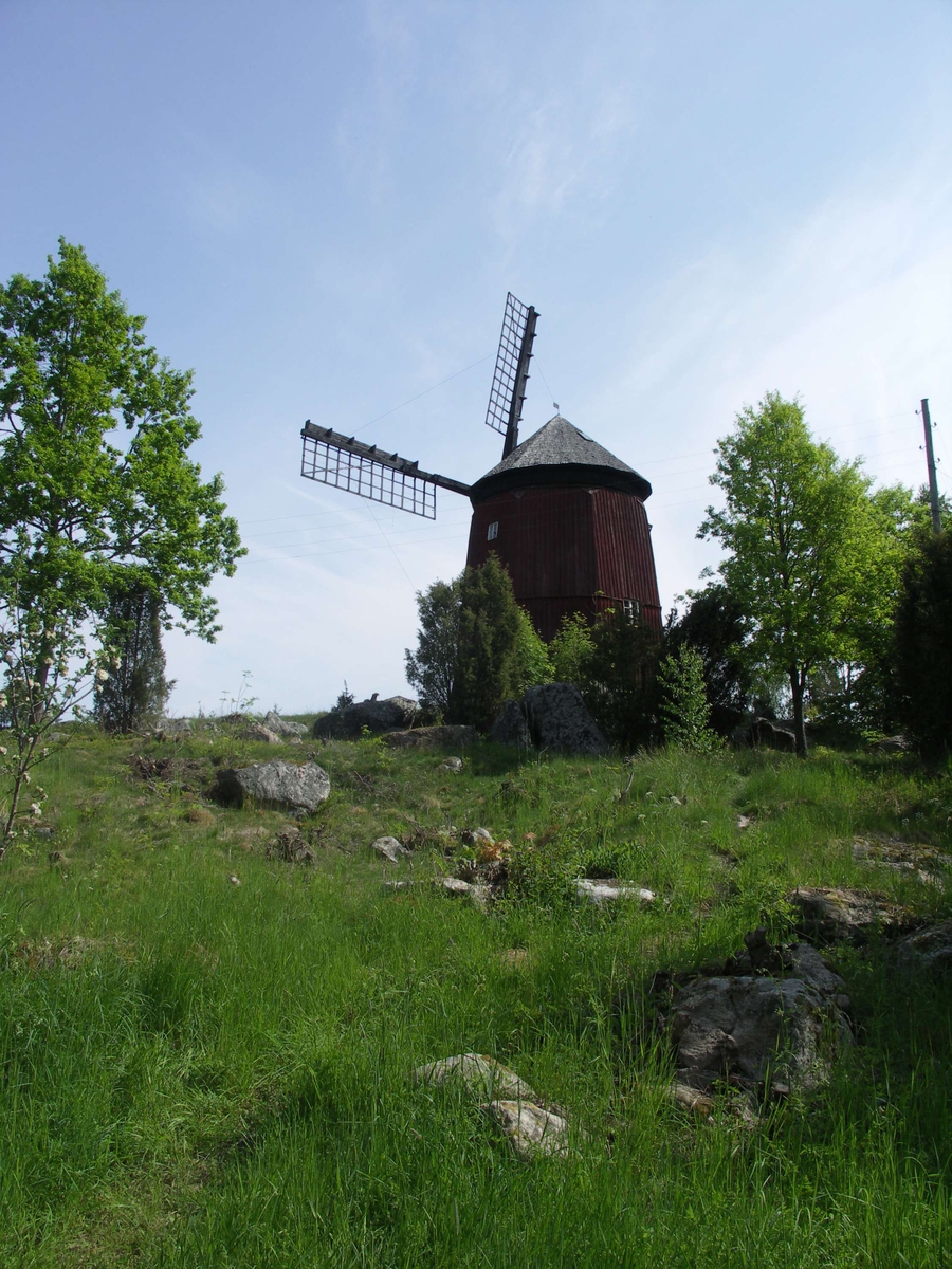 Väderkvarn på Svinvallen i Ekeby by, Vänge socken, Uppland 2005