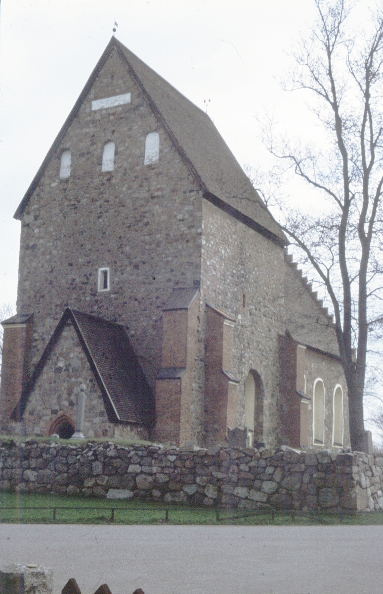 Gamla Uppsala kyrka - Arkeologi Gamla Uppsala 1973