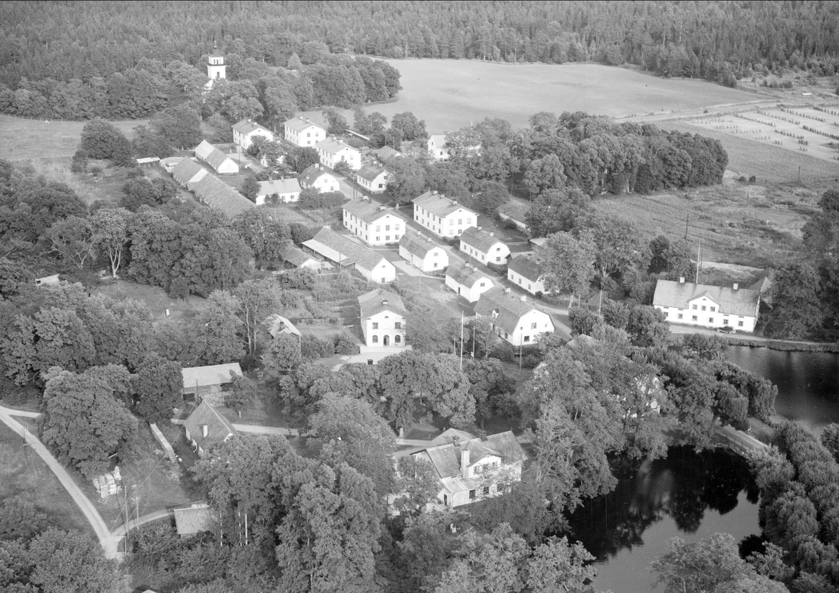 Flygfoto över Forsmarks bruk, Forsmarks socken, Uppland 1955
