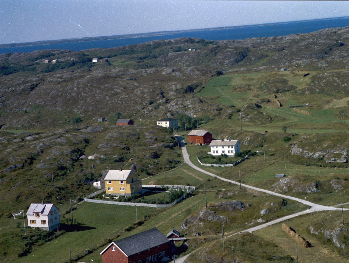 Eiendommene Bergly, Berget Øvre, Solvang og Sundgløtt.