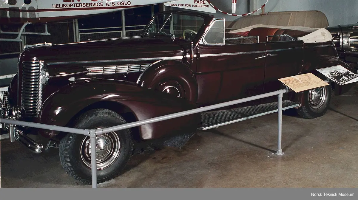 Serie 80. 8 sylindret rekkemotor. Four Door Sport Phaeton Karosseri. (642 bygget). 
Volum: 5,2 liter  Ytelse: 106 hk
Toppfart: 140 km/t
