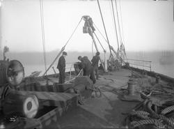 Lancing (b. 1866, R. Napier & Sons, Glasgow), om bord, bakke