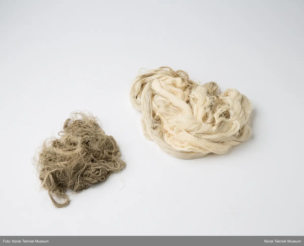 Lerretstoff og tilhørende renning
Renningen er i 3 bylter