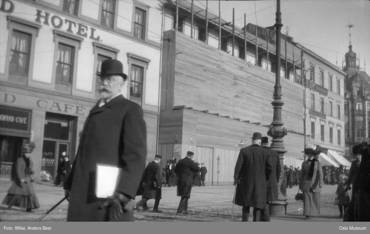 gate, mennesker, gateliv, forretningsgårder, Grand Hotel, byggevirksomhet