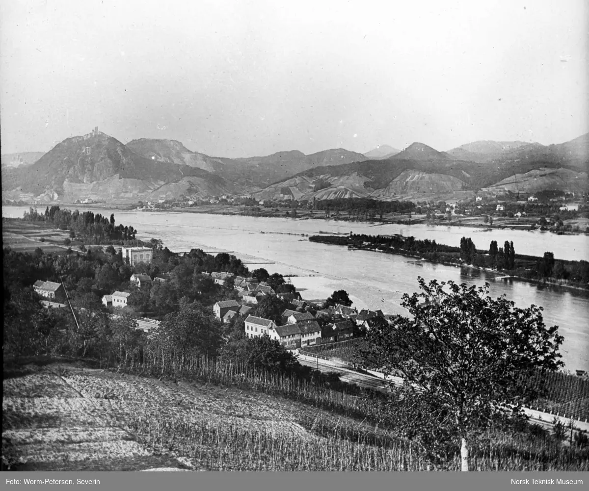 Drachenfels med 7 fjell, Rhinen