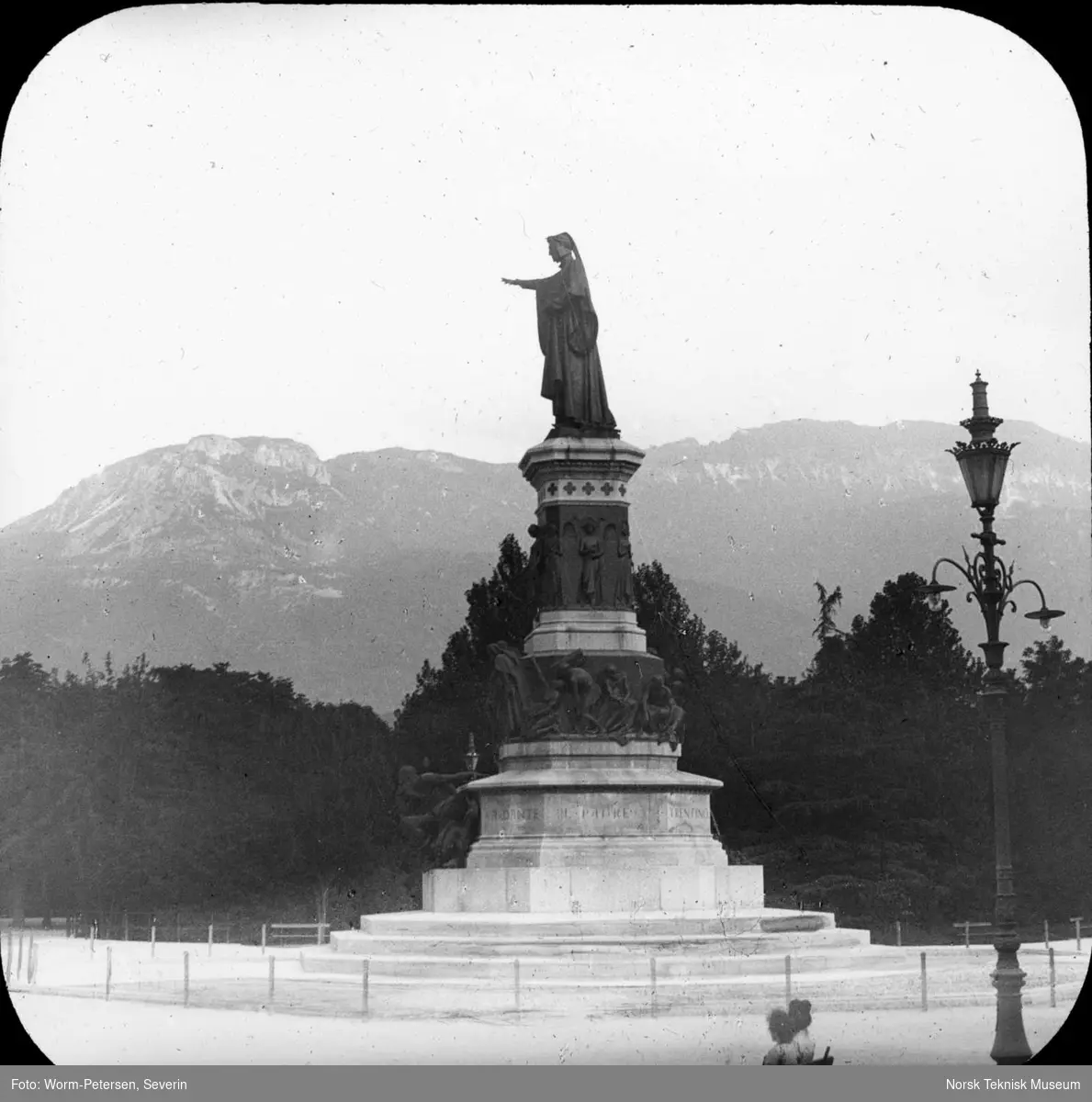 Dantes monument i Trient, Tyrol