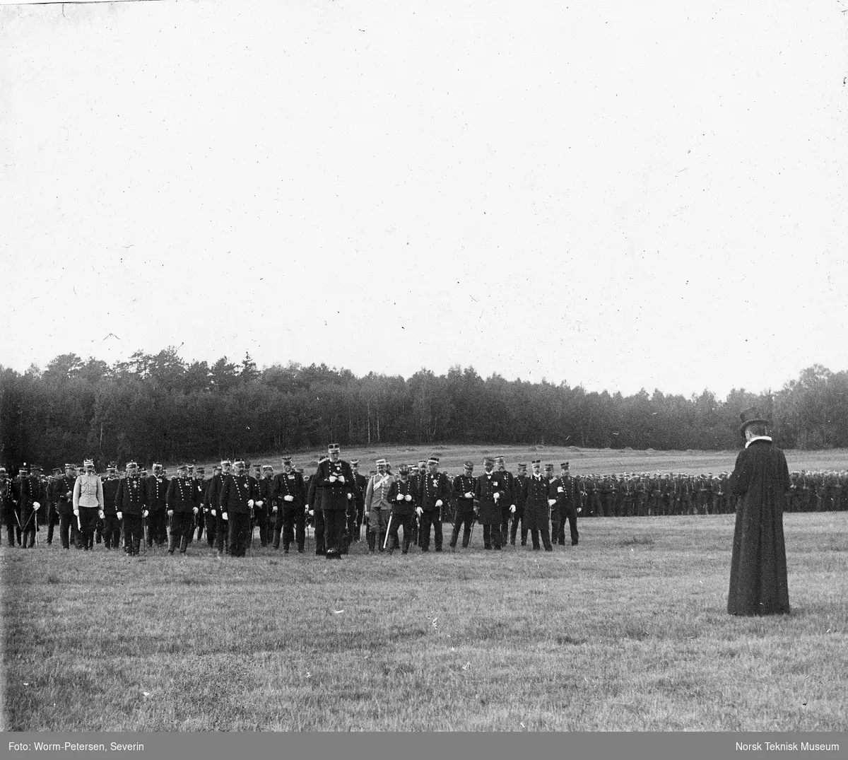 Feltmanøveren 1899: Under gudstjenesten ved Hafslund