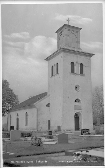 Enligt AB Flygtrafik Bengtsfors: "Herrestad kyrkan Bohuslän".