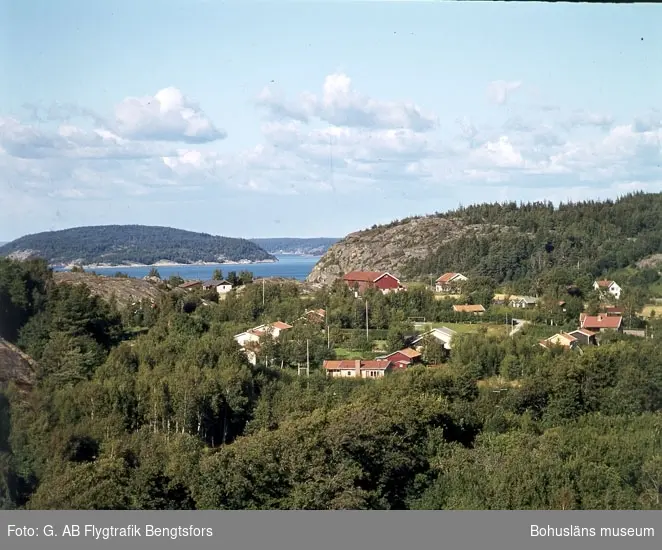 Enligt AB Flygtrafik Bengtsfors: "Jordfall Bohuslän".

