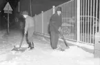 Snöskottare i Uddevalla den 17 november 1947