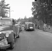 Brandbilar framkörda vid en eldsvåda i Dalaberg, i norra delen av Uddevalla, juni 1958