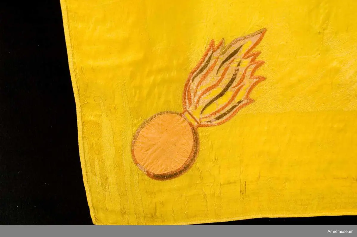 Samhörande kravatt.