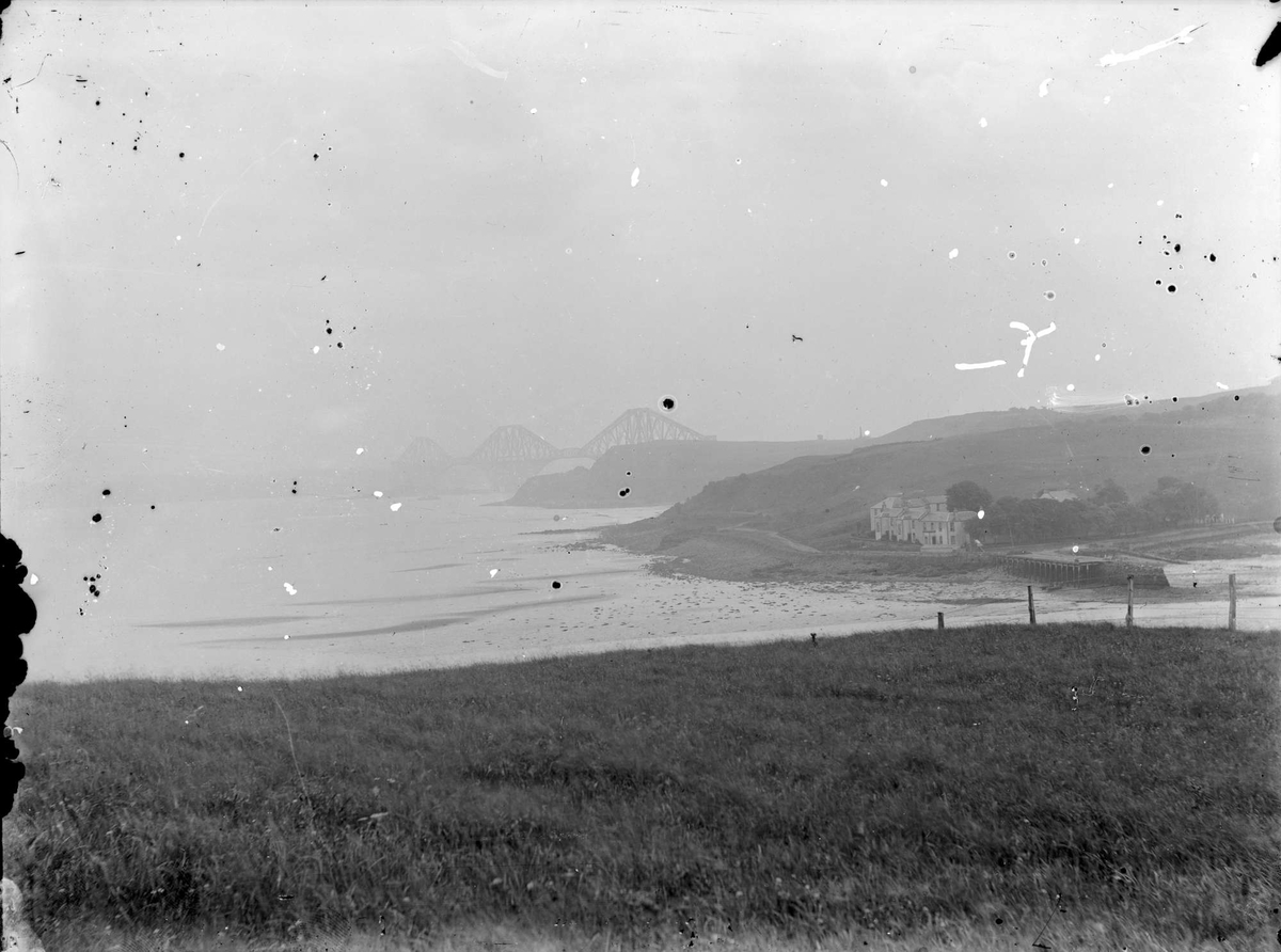 Forthbrua - jernbanebru over the Firth of Forth ved Edinburgh, Scotland