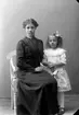 Enligt fotografens journal nr 2 1909-1915: 