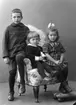 Enligt fotografens journal nr 5 1923-1929: 