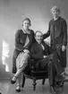 Enligt fotografens journal nr 5 1923-1929: 
