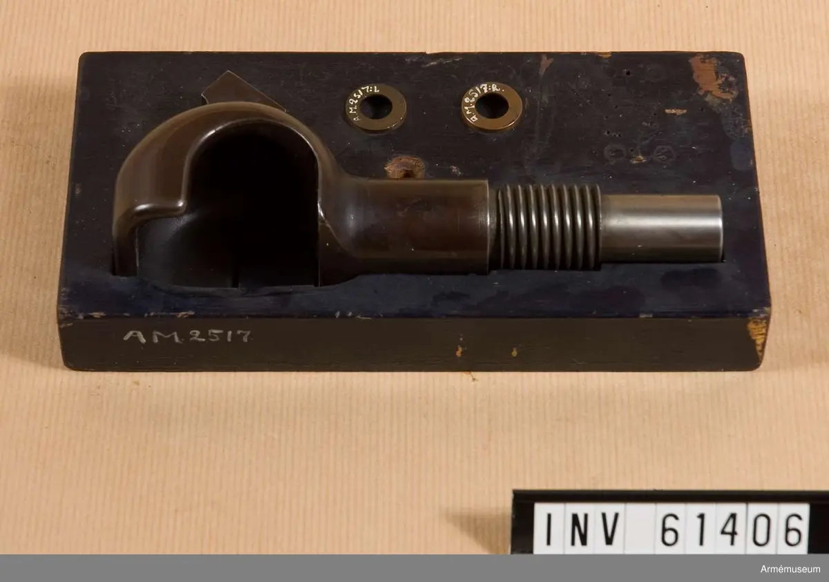 Grupp F I. 
Till 8,7 cm bakladdningskanon av Krupps modell 1876. 