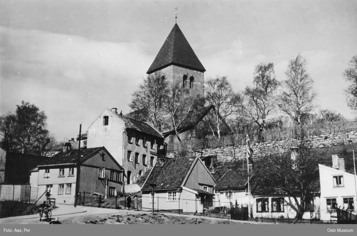trehusbebyggelse, Gamle Aker kirke, mur, gjerde