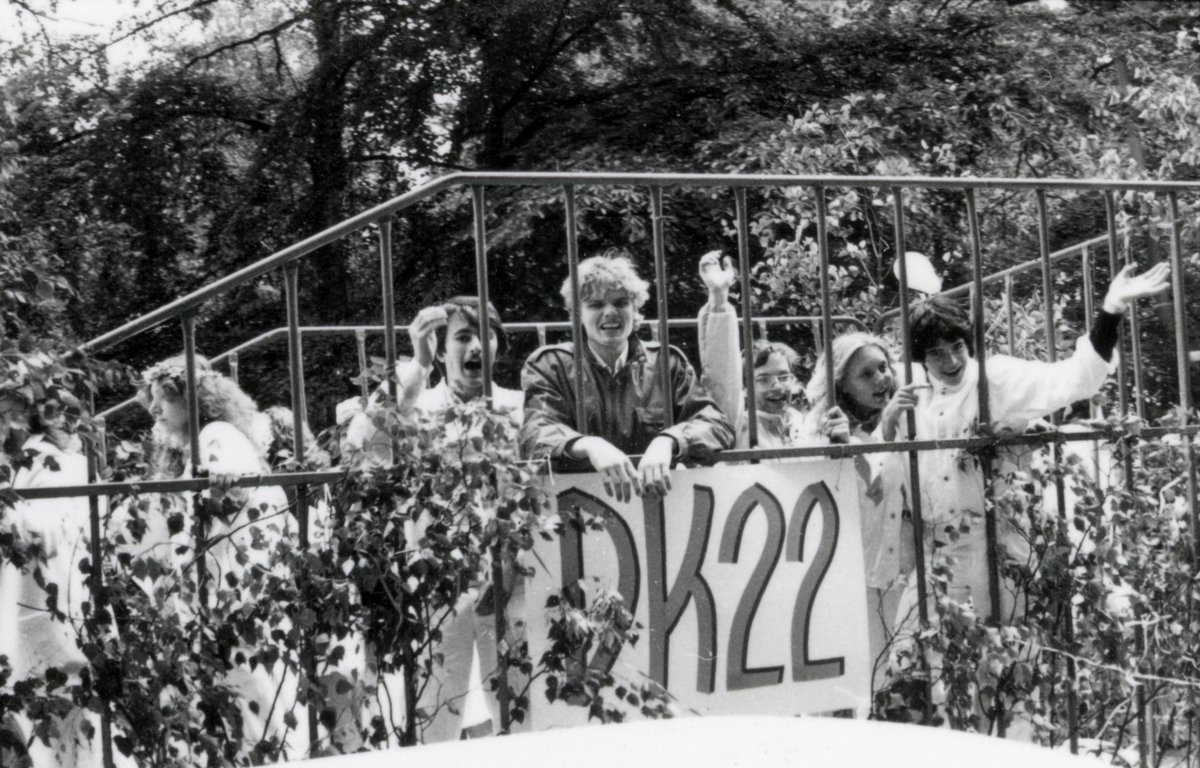 Studentavslutning vid Norre Katts park våren 1983.