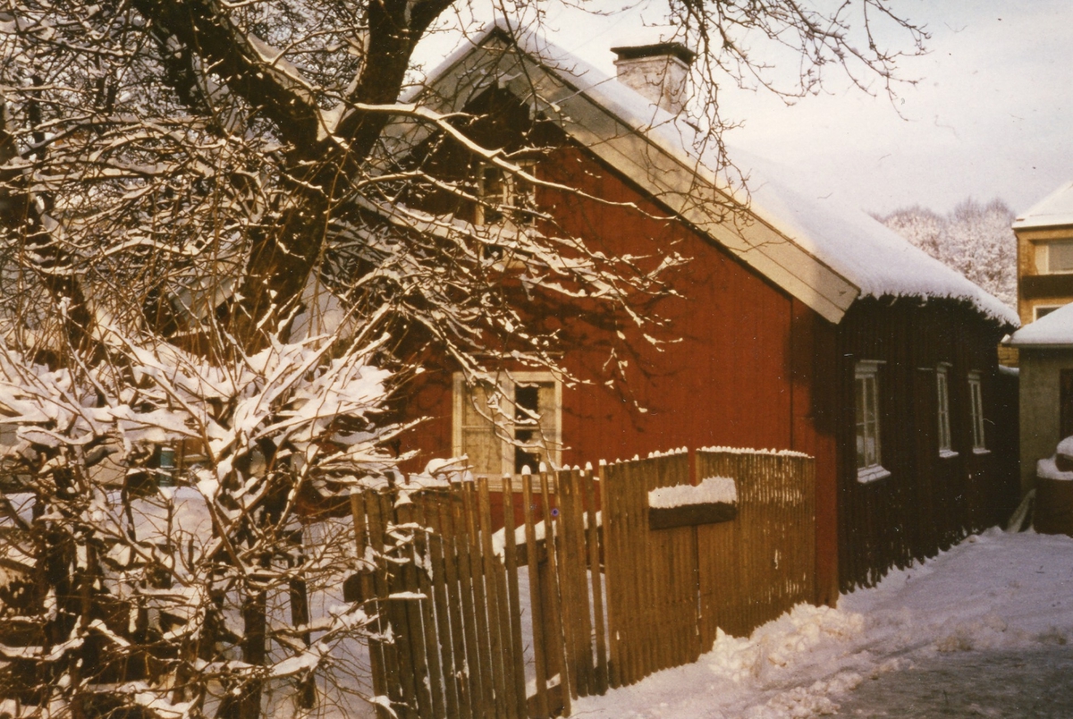 Kungsbacka sn, Norra Torggatan 13. Kv Aranäs. Röda stugan. Bostadshus. Tomt nr 12. Foto 1960-talets början.