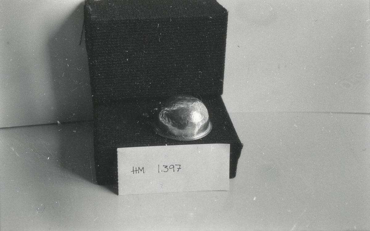 Varbergssilver ur museets samlingar.