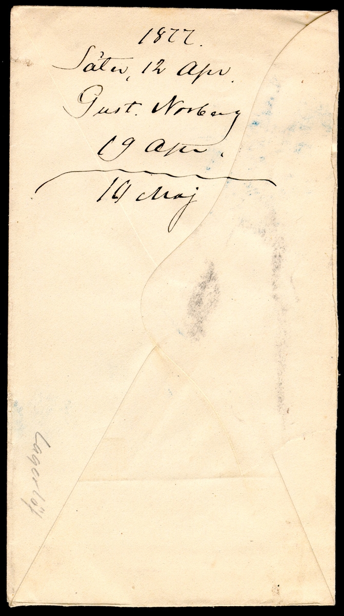 Albumblad innehållande 1 monterat brev

Text: Kuvert från Säter den 16 april 1877 till Stafnäs, frankerat
med 24 öre Ringtyp, perf 14. Dubbelt inrikes brevporto
1.7.1858-31.12.1884

Stämpeltyp: Normalstämpel 10