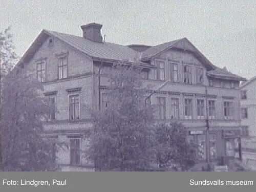 Hörnet Bergsgatan, Nybrogatan 39.