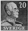 Frimärksförlaga till frimärket Gustaf V, utgivet 1939. Foton 1940-talet. Ny porträtt-typ med Gustaf V:s bild.  Originalteckningen av Torsten Schonberg. Valör 20 öre.