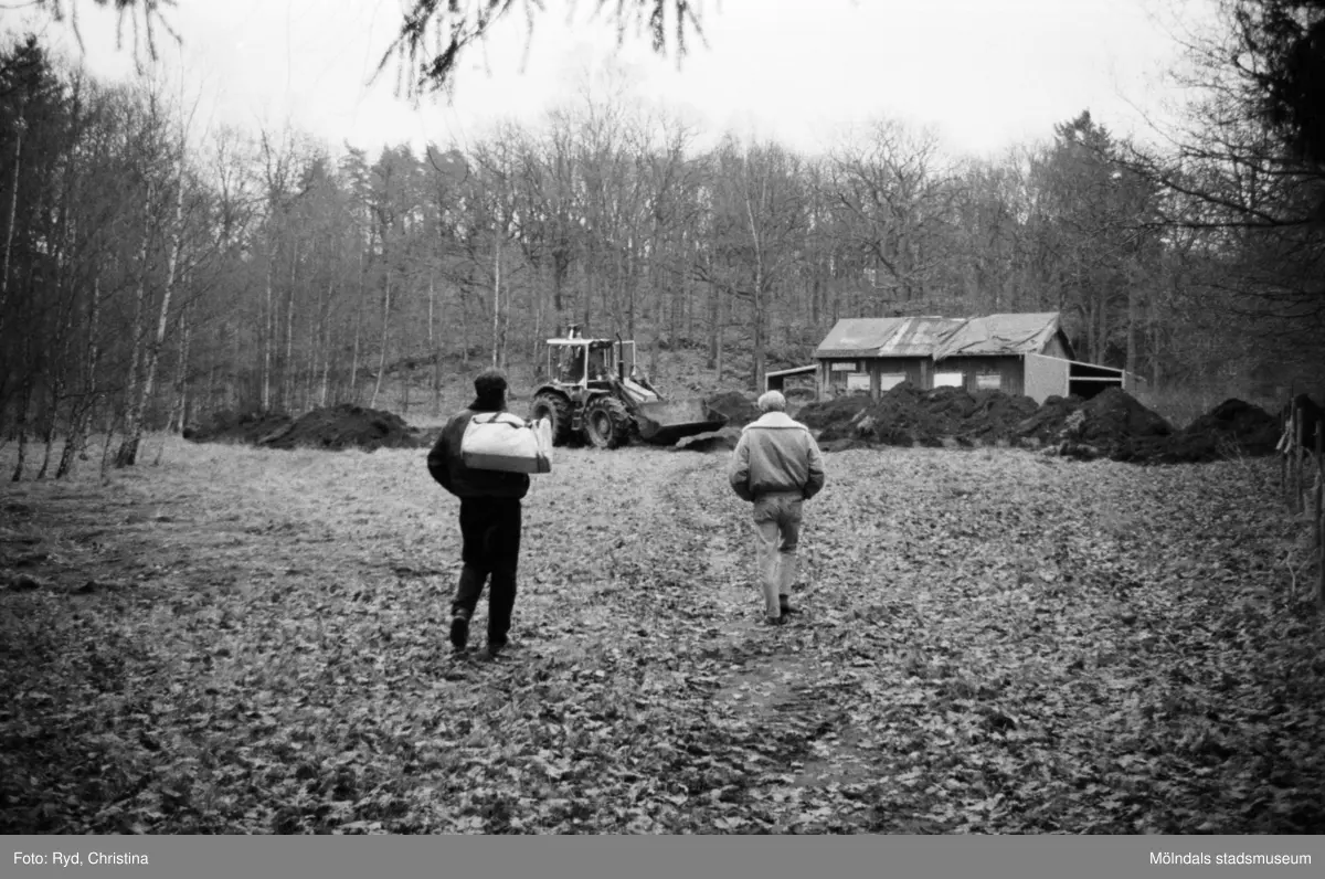 Arkeologisk utgrävning i Hultet, Kållered, 30/11 1991.