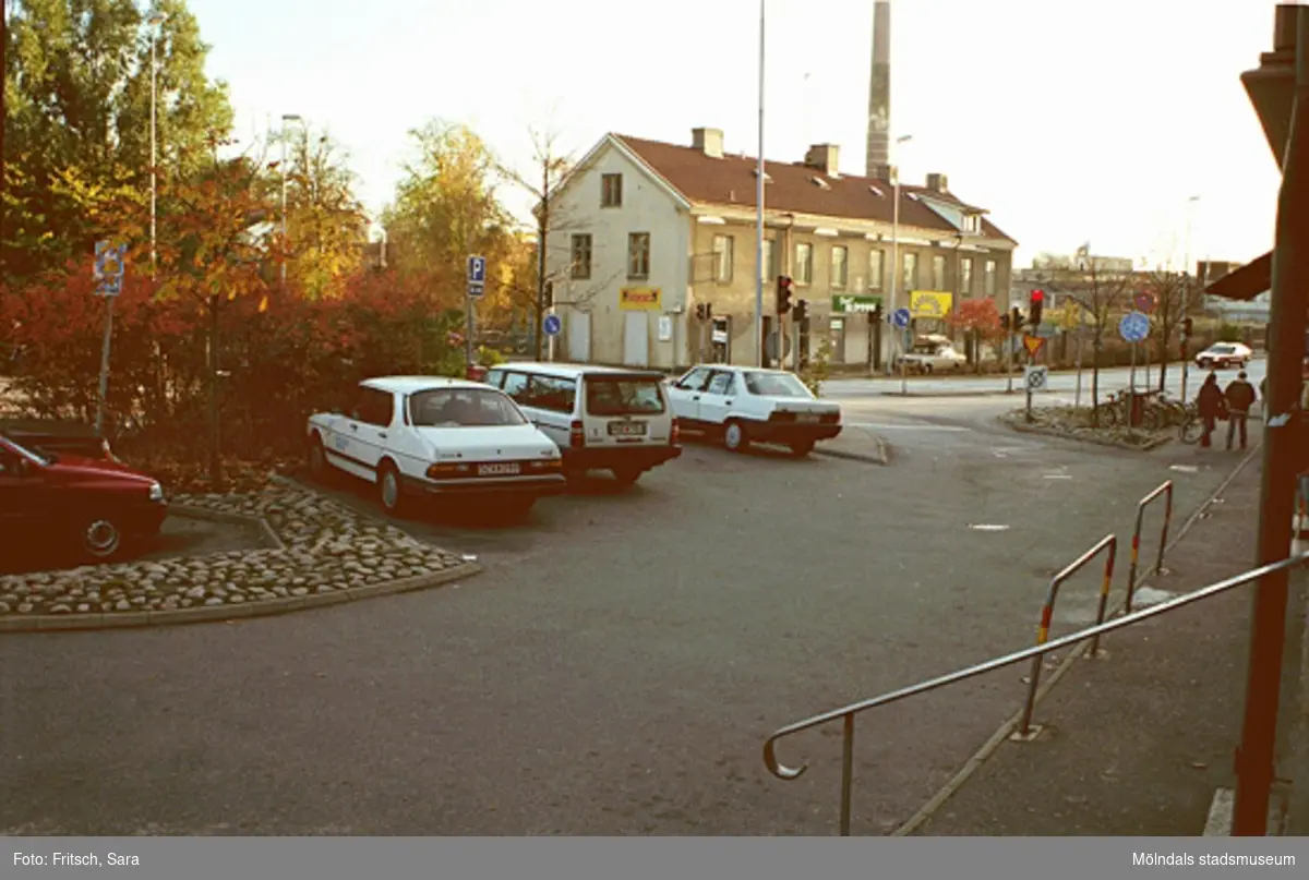 Parkering i Mölndals Kvarnby, 1996.