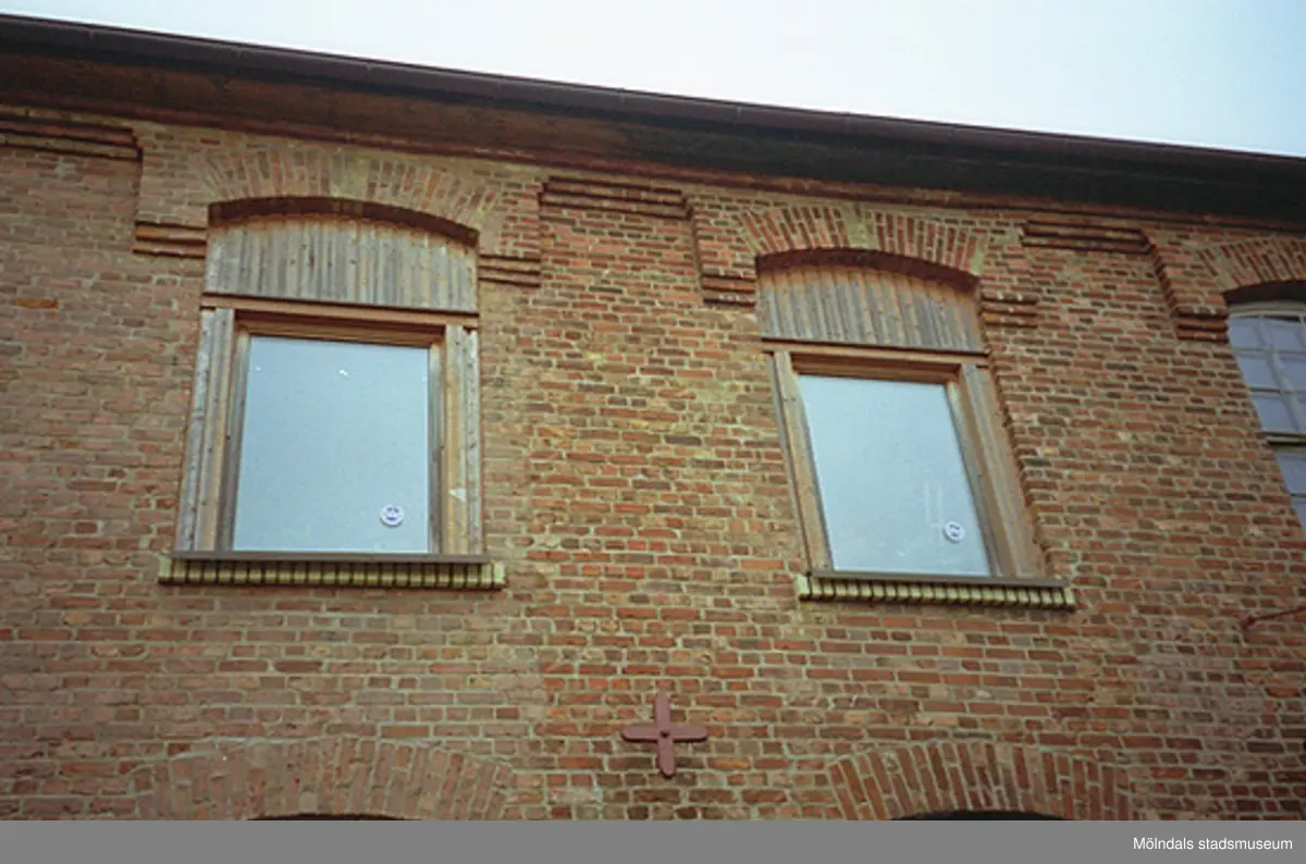 Göteborgsvägen 52, mitt för Krokslätts fabriker, november 1994.