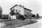 Poststationen Agunnaryd, huset i Bråna, Södergården, där poststationen är inrymd sedan 1938, foto 1954.