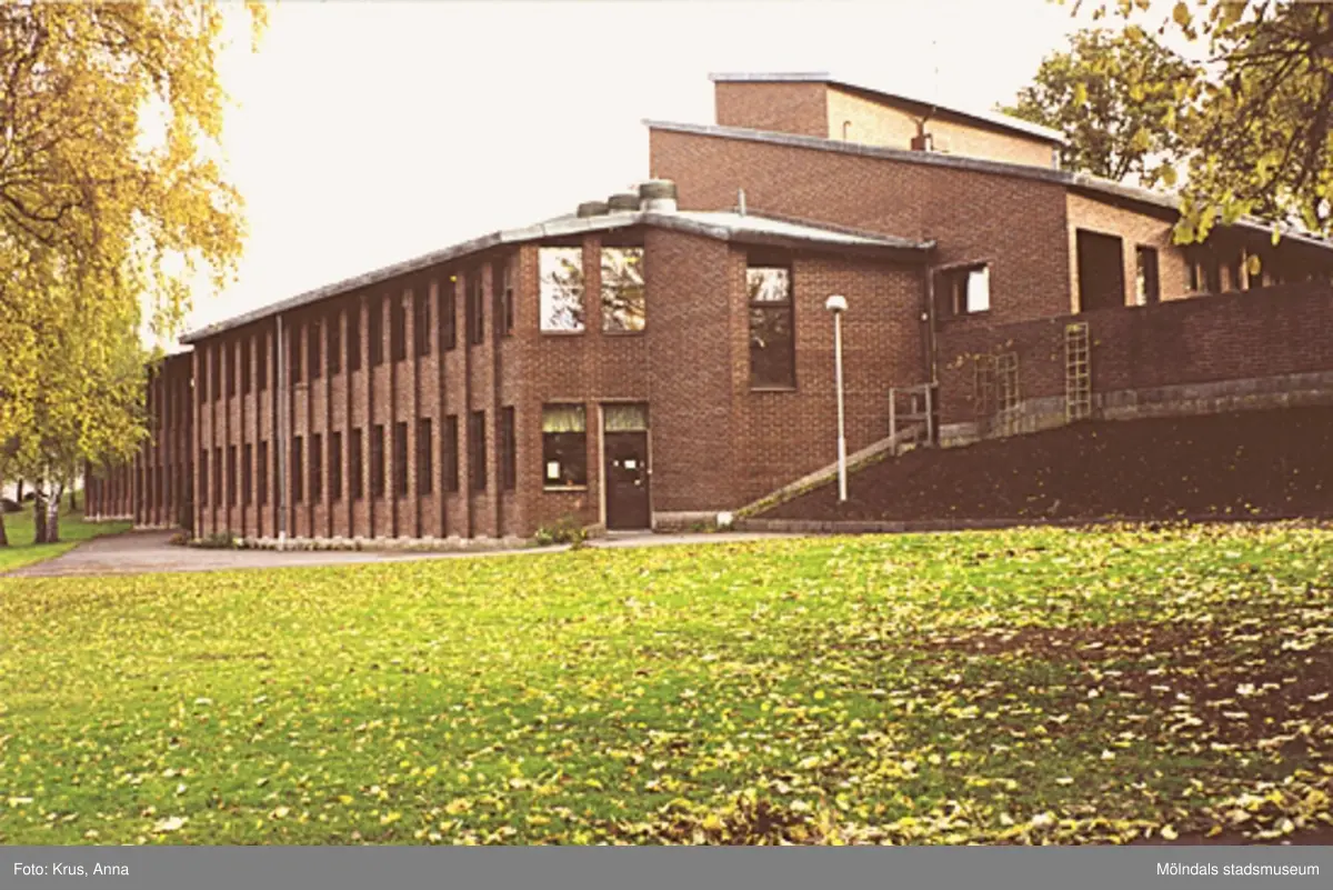 Församlingshemmet - Fässbergs kyrka.