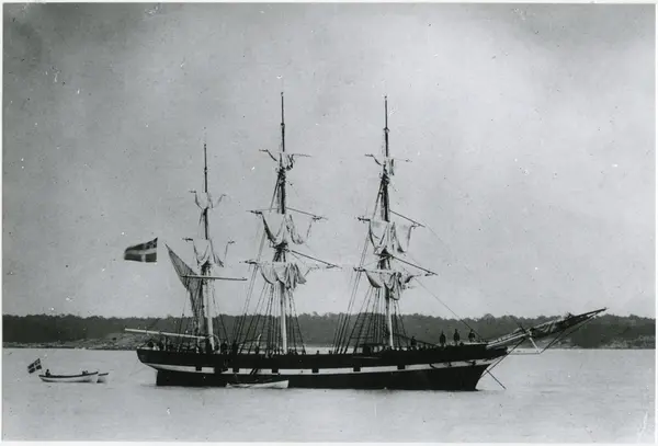 [handskriven text på kopians baksida, skönjbar vid genomlysn