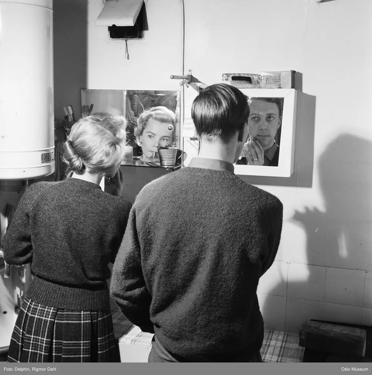 Folketeatret, interiør, garderobe, mann, kvinne, skuespillere, speil, sminking