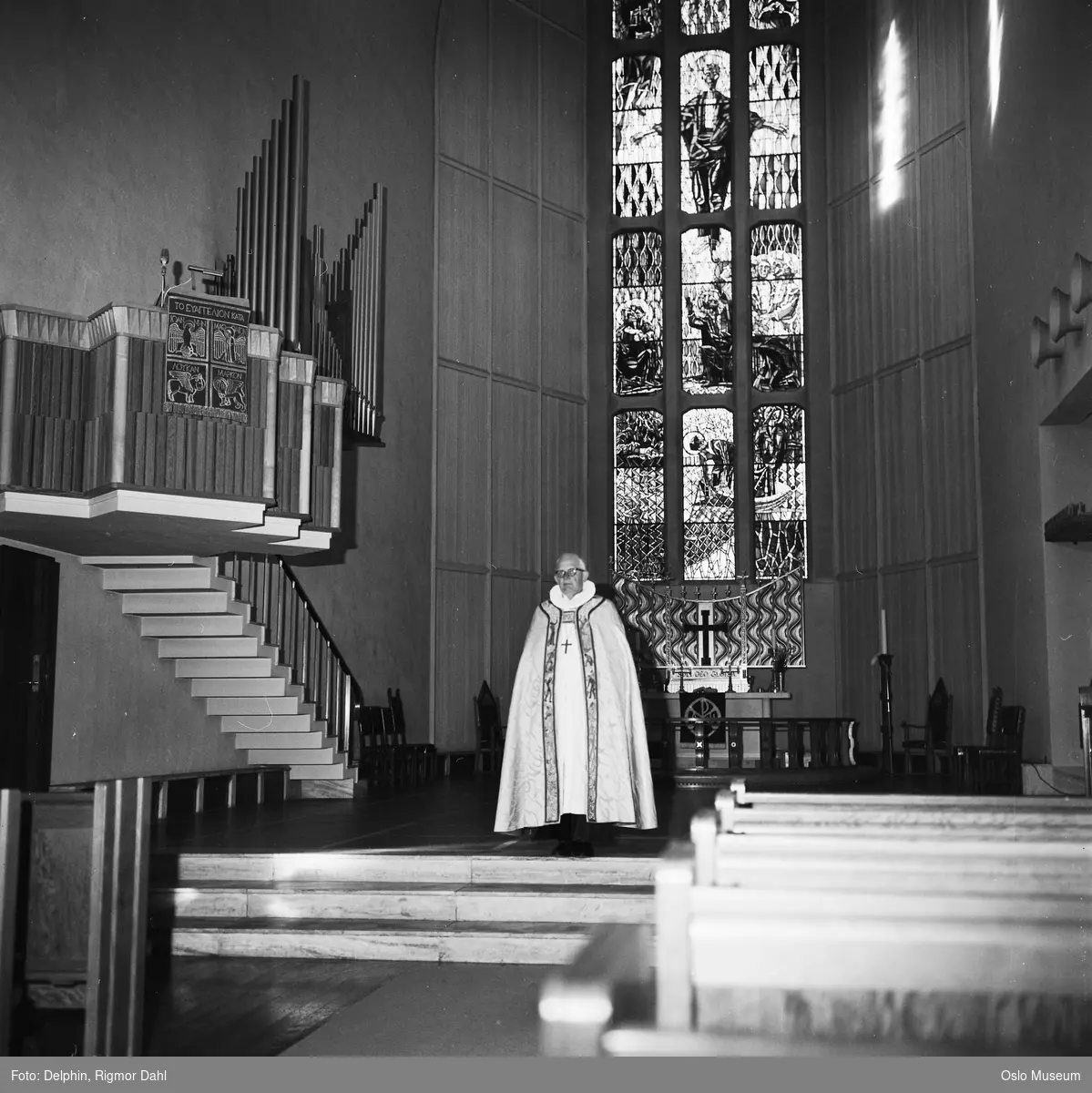 Bodø Domkirke, interiør, mann, biskop