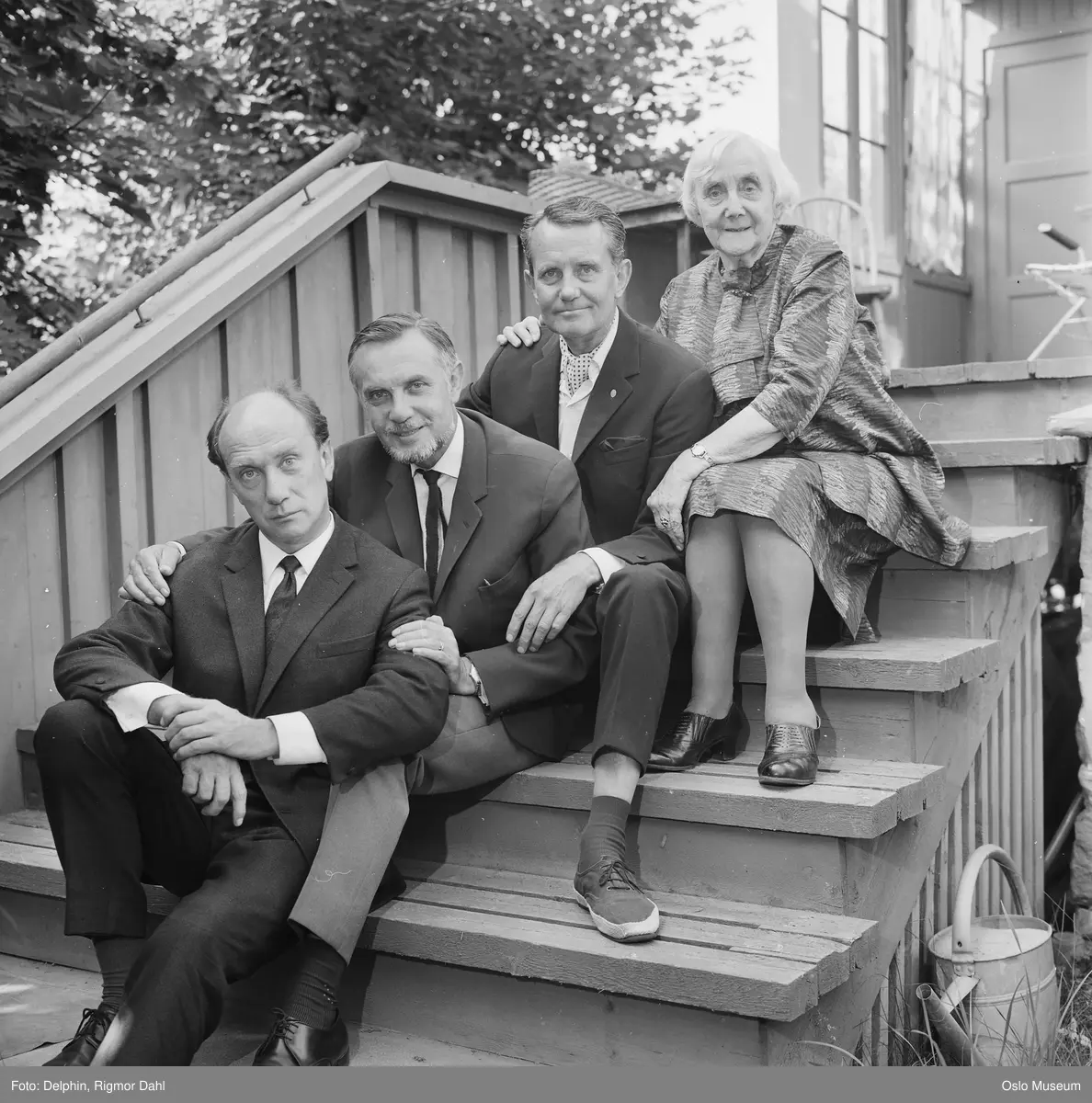 familiegruppe, kvinne, menn3, skuespillere